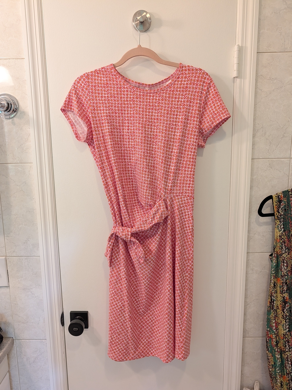 J.McLaughlin Coral Pink Geometric Print Dress | Short Sleeve | Tie Waist | Women